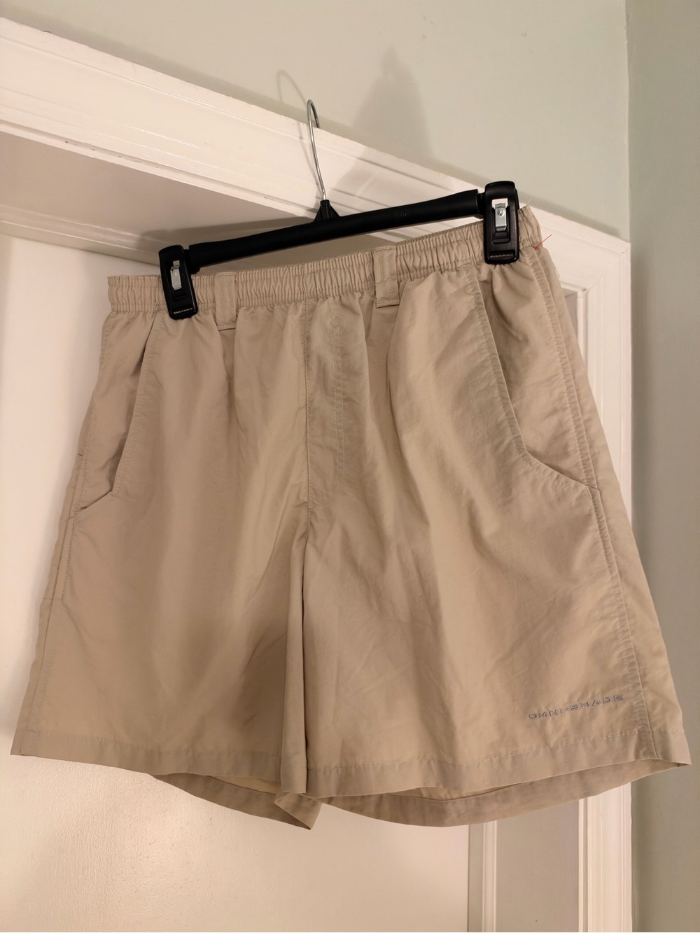 Columbia PFG Women’s Beige Elastic-Waist Outdoor Shorts